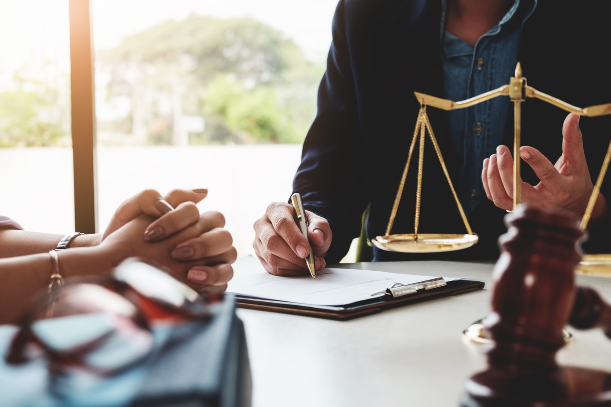 Benefits of Hiring a Good Criminal Defense Lawyer