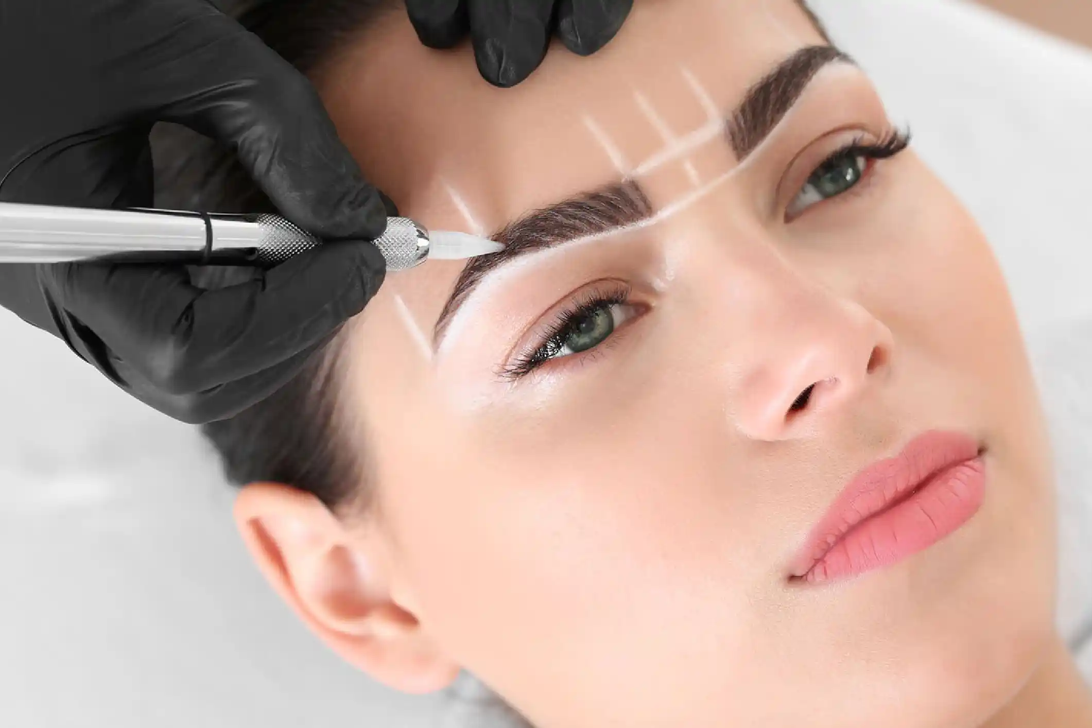 Chicago Beauty School Spotlight: Unleash Your Brow Potential with Microblading Classes